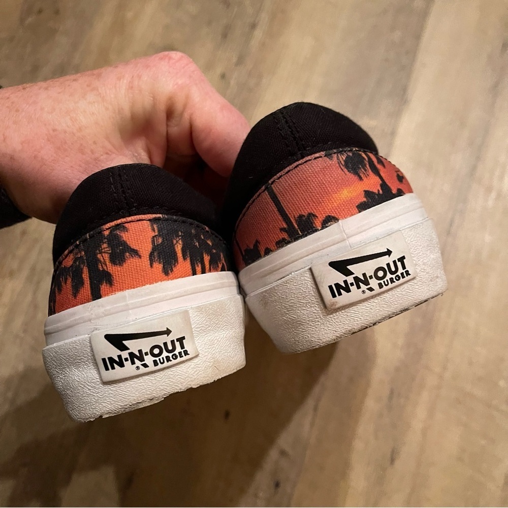 In-N-Out Burger Collection California Dreaming Slip On Shoes - Picture 3 of 10
